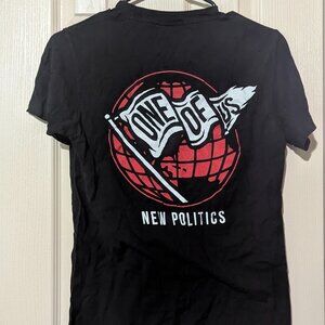 New Politics One of Us Tee Size S